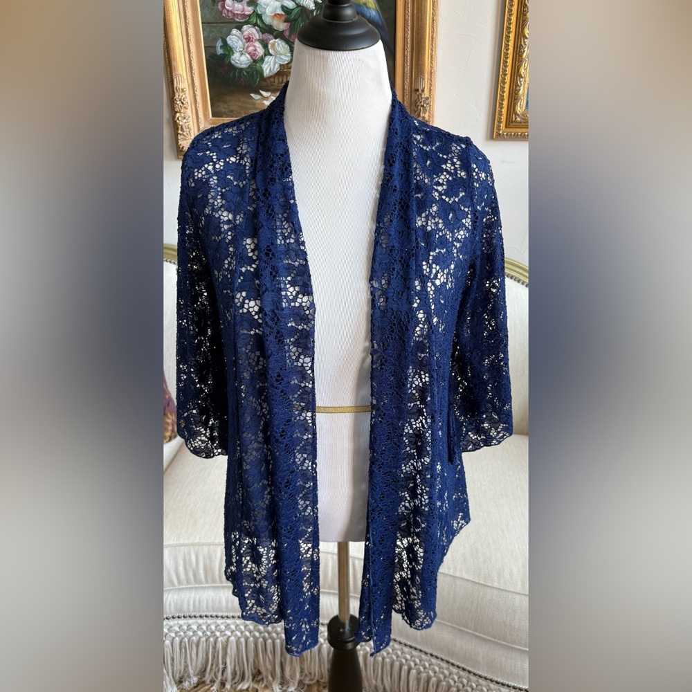 Chic Navy Lace Women's Cardigan